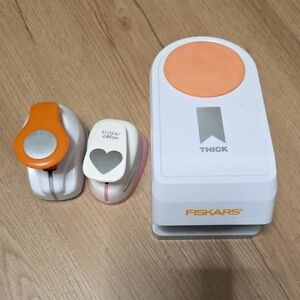 Fiskars Craft Punch Set - White and Orange